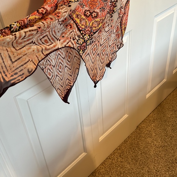 Halter, asymmetric hemmed dress - Picture 2 of 10